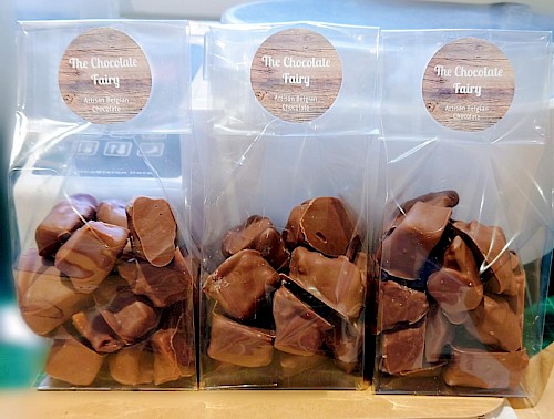 Milk chocolate covered honeycomb pieces